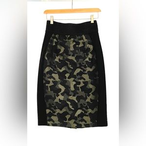 Anthropologie - Maeve - Black and Green Camo Skirt - size 4 P